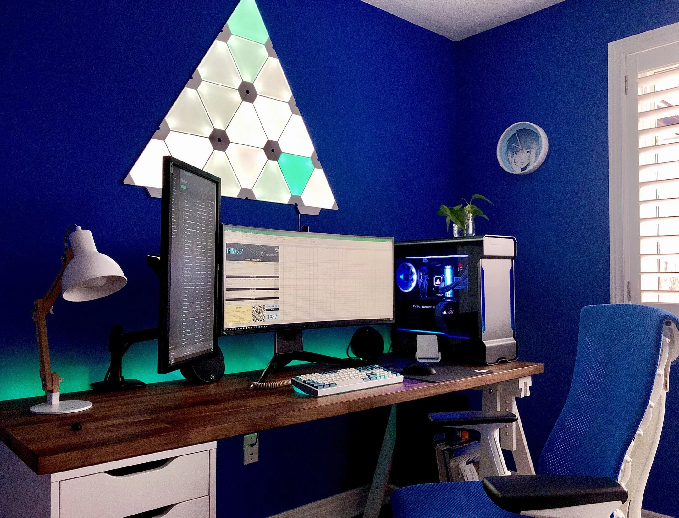 EST4R's "British Greenish" gaming setup