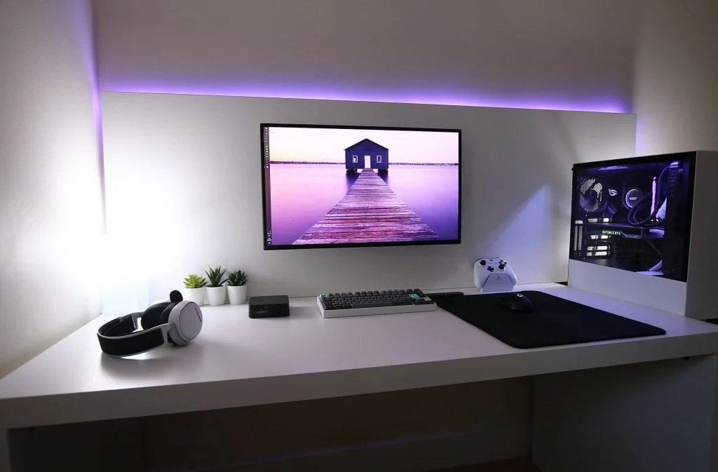 Subtle RGB lighting looks nice too