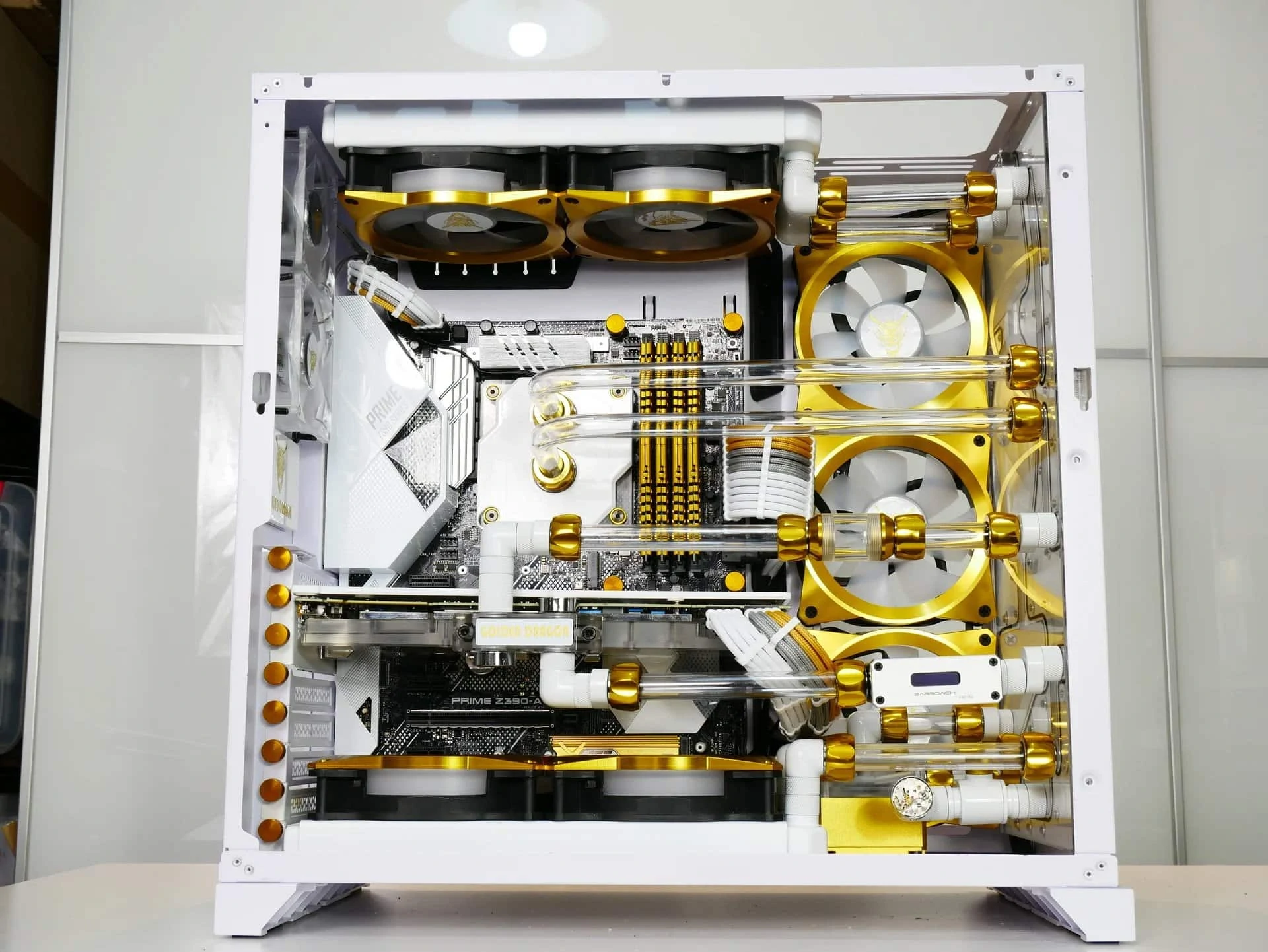 Colored thumbscrews are a nice way to add accent lighting to your custom PC