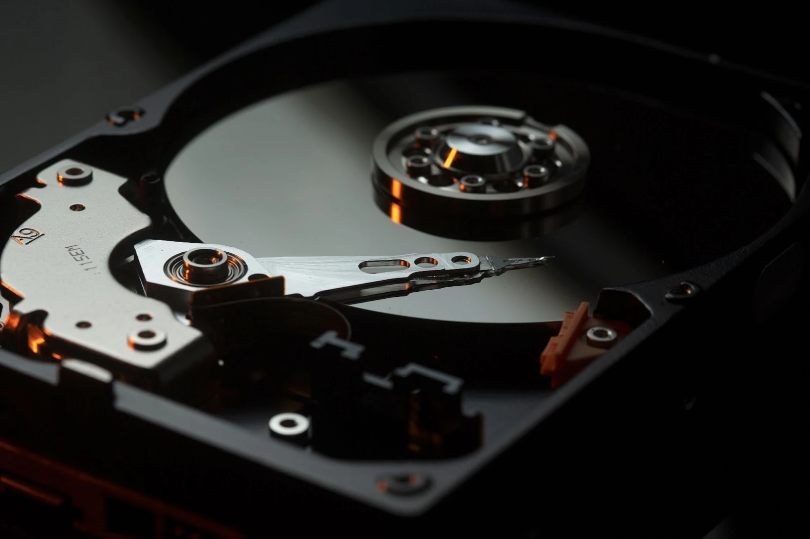 HDD mechanics