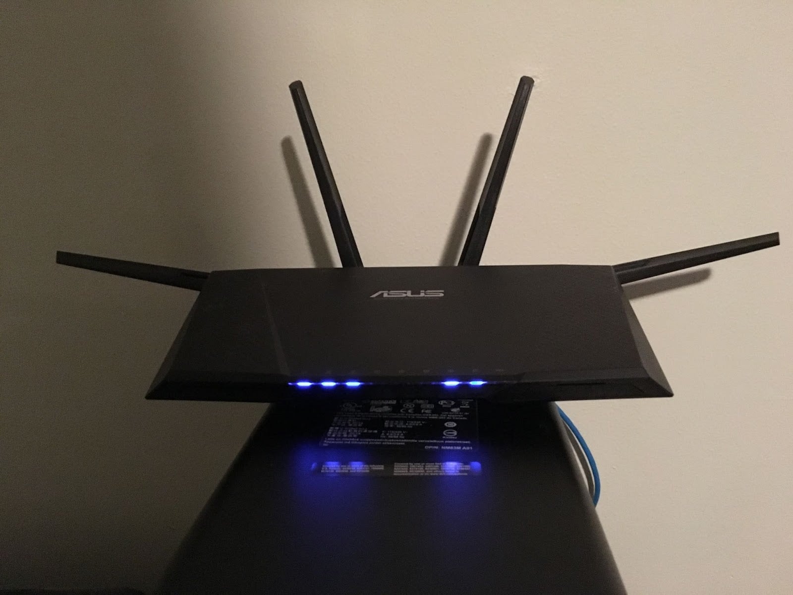 wifi router antenna position