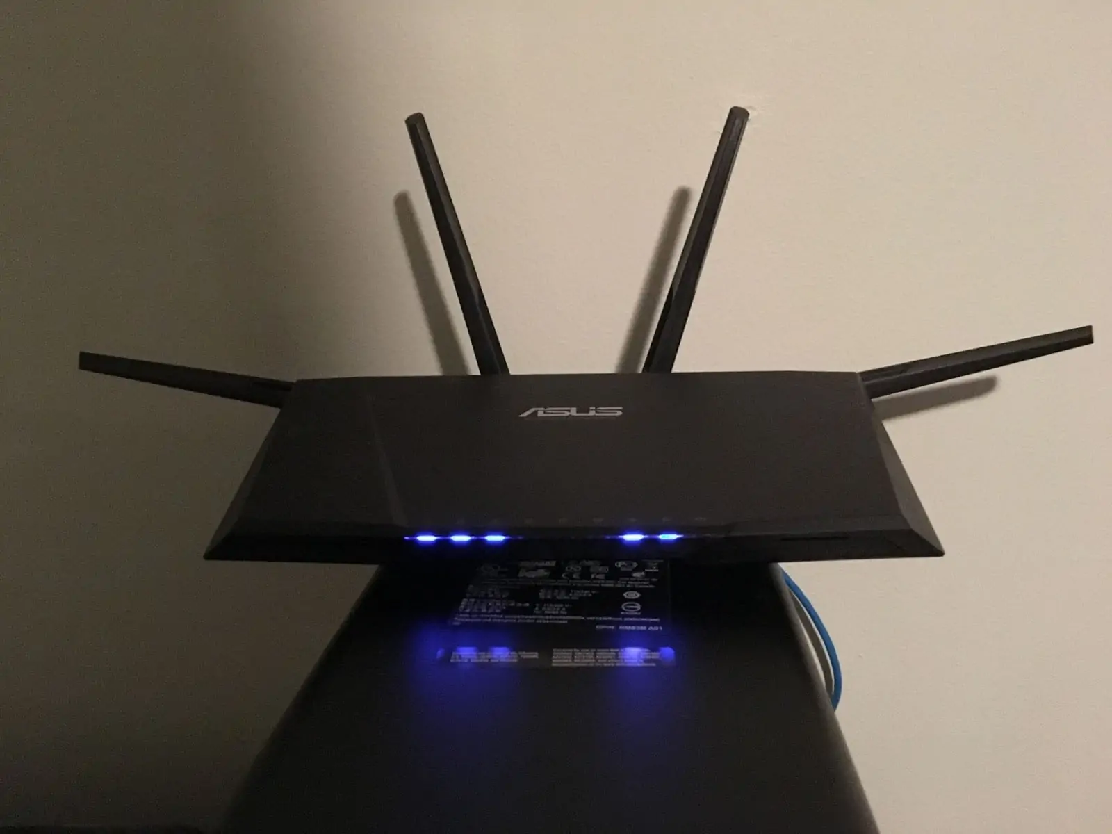 wifi router antenna position
