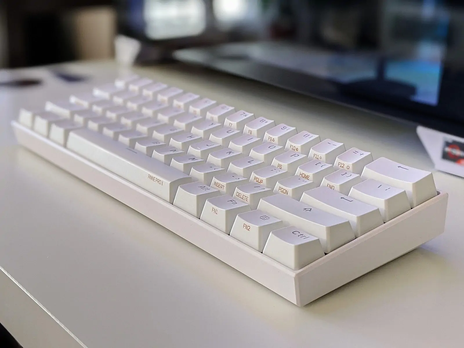 anne pro 2 white