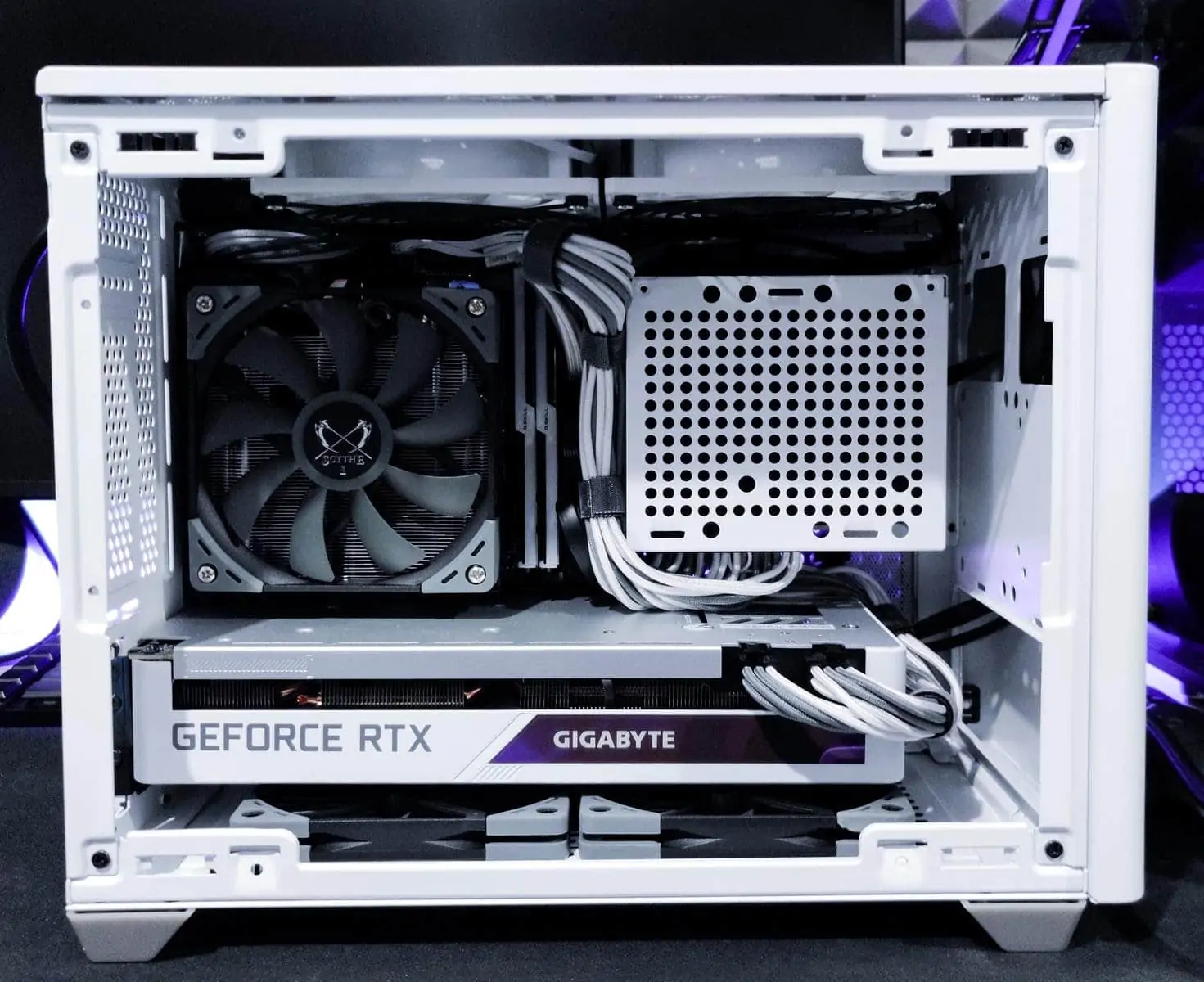 Cooler Master MasterBox NR200P example build