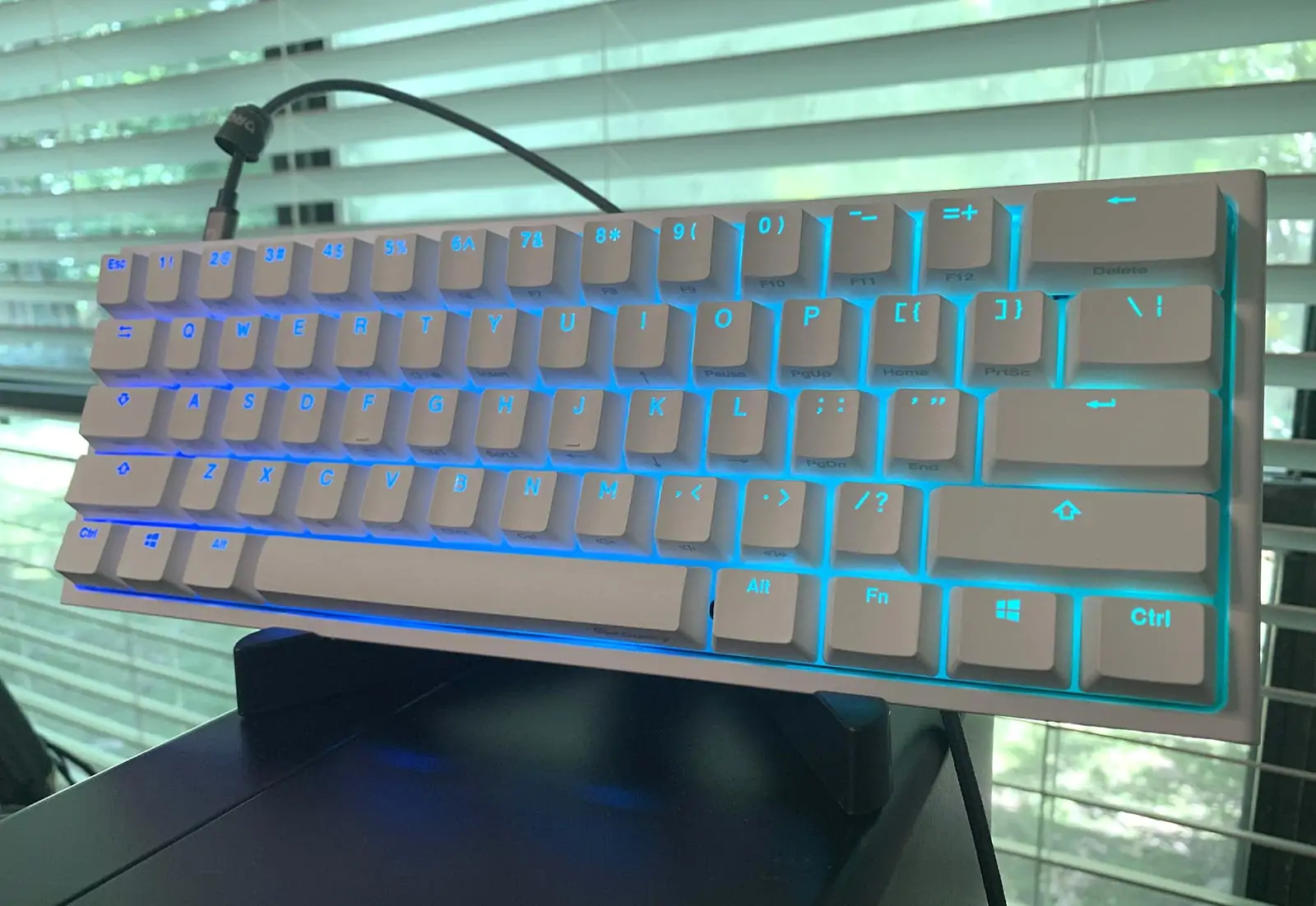 ducky one 2 mini pure white