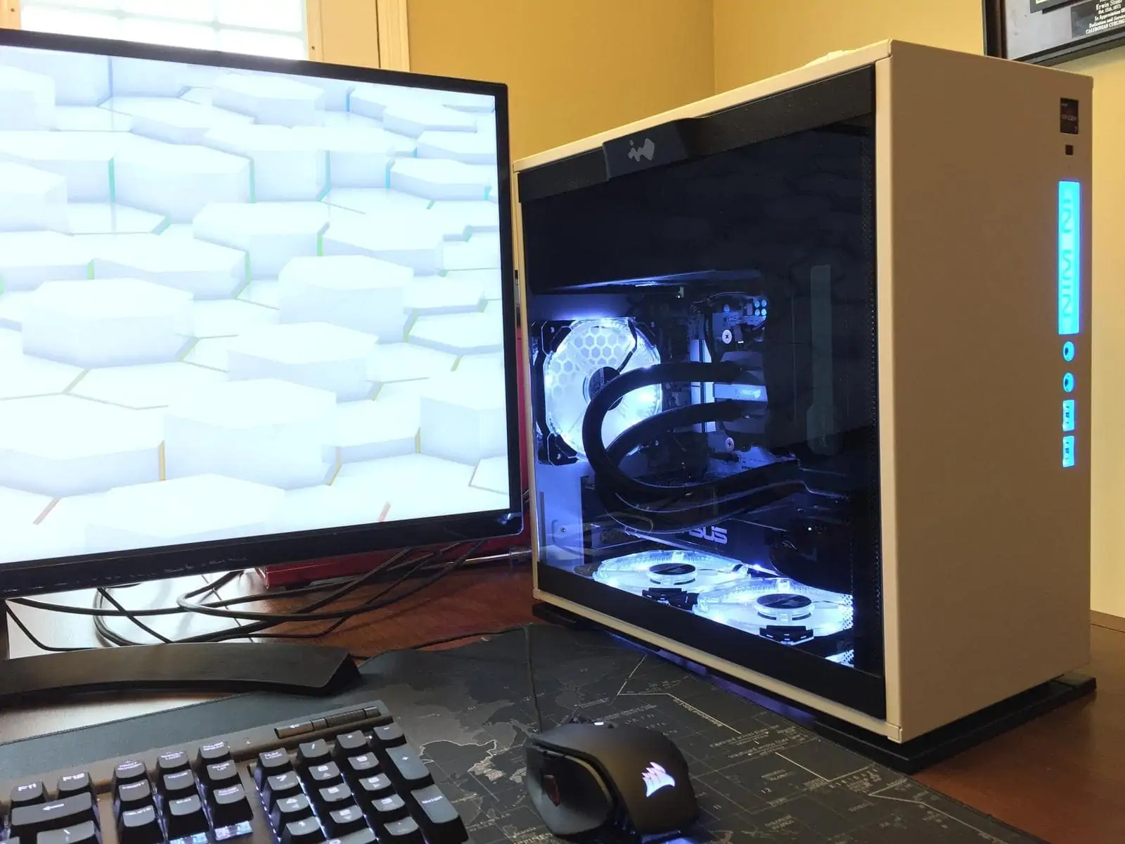 InWin 301 example build