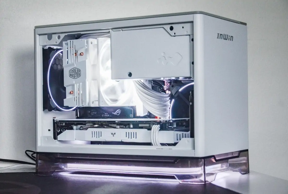 InWin A1 Plus example build