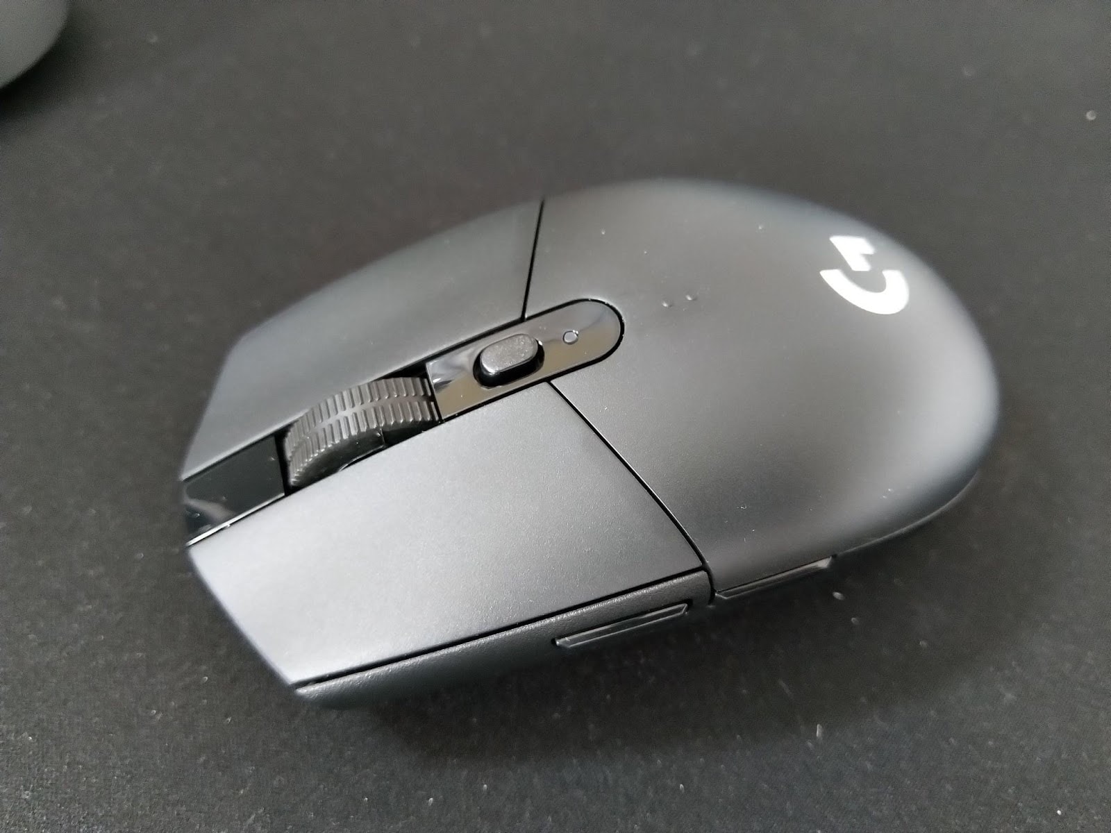 logitech g305 small gaming mouse