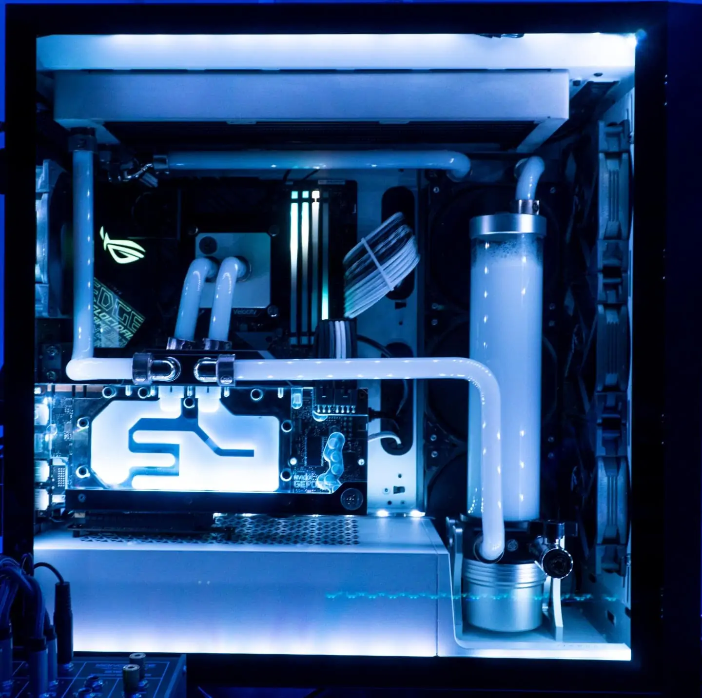Example water cooling build in the Corsair 5000D Airflow