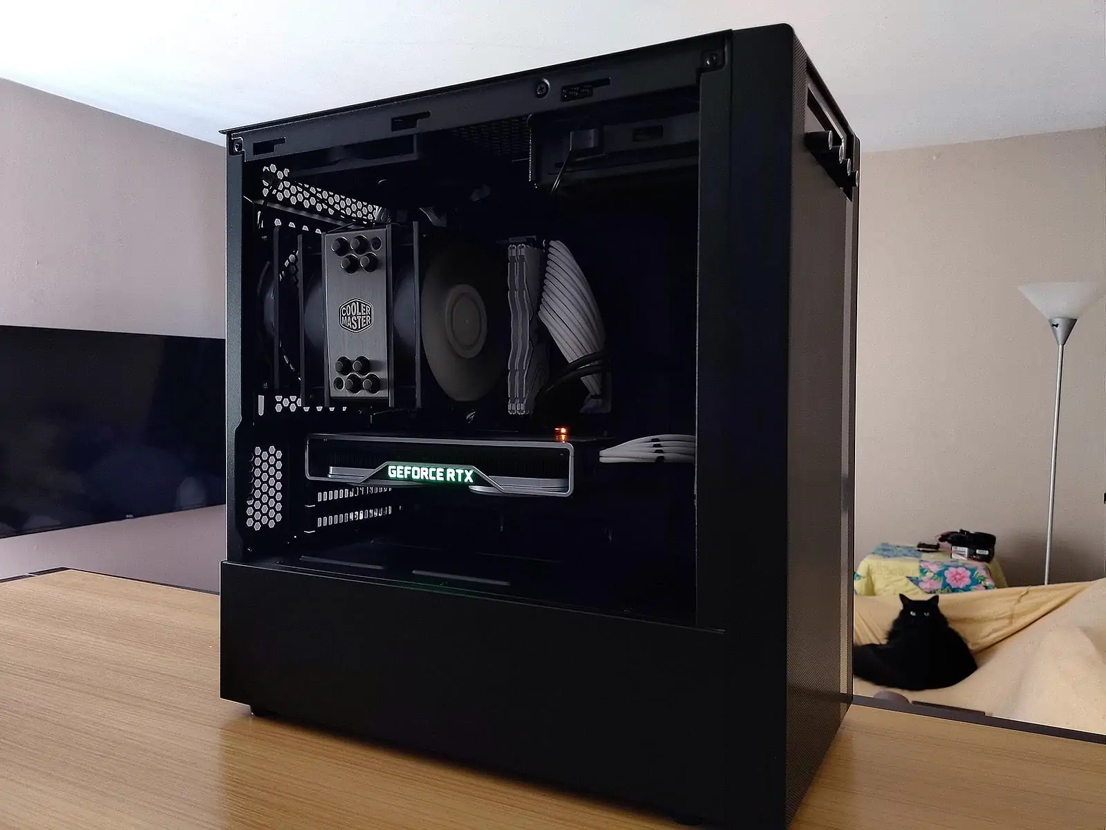 Cooler Master NR400
