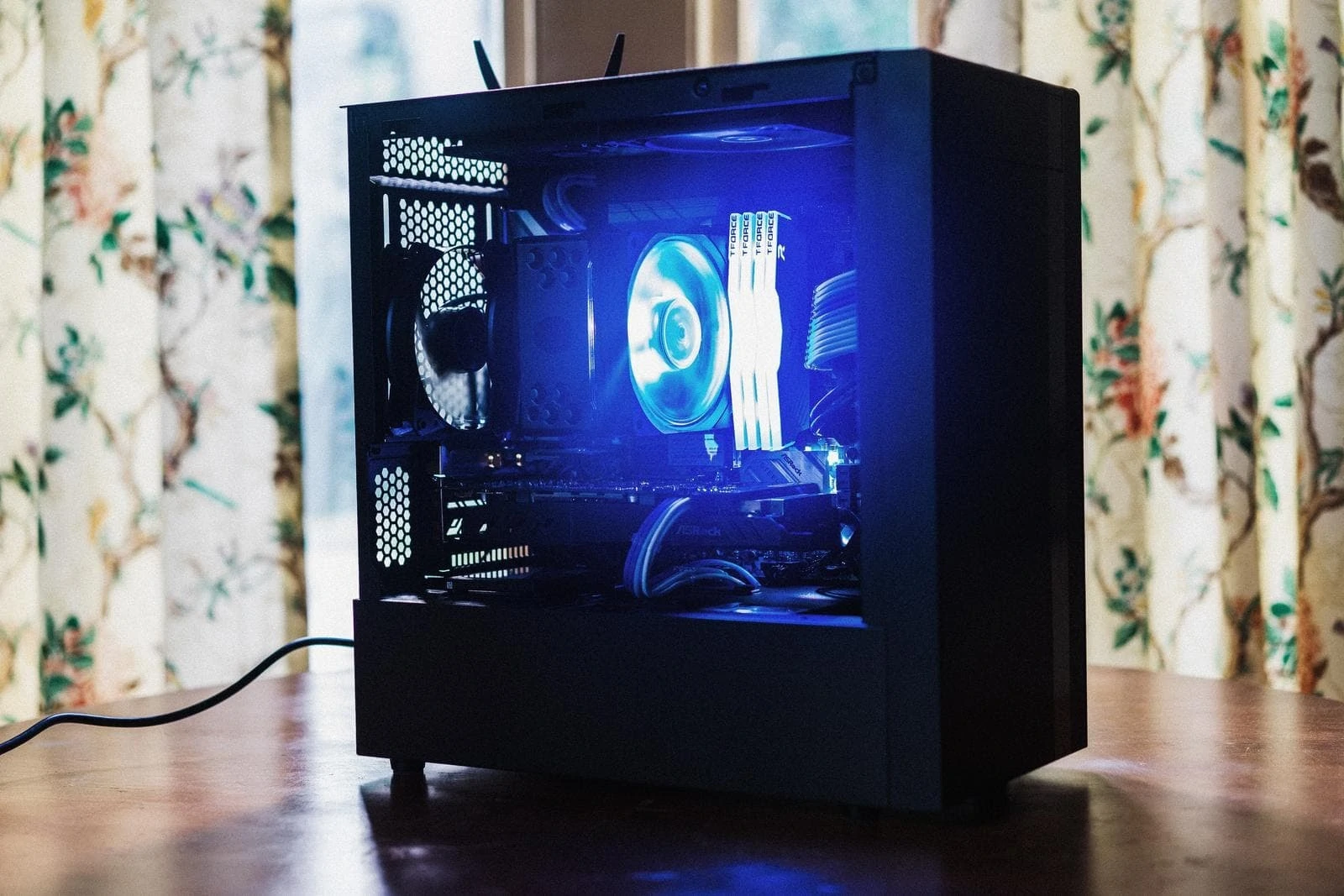 Cooler Master NR400
