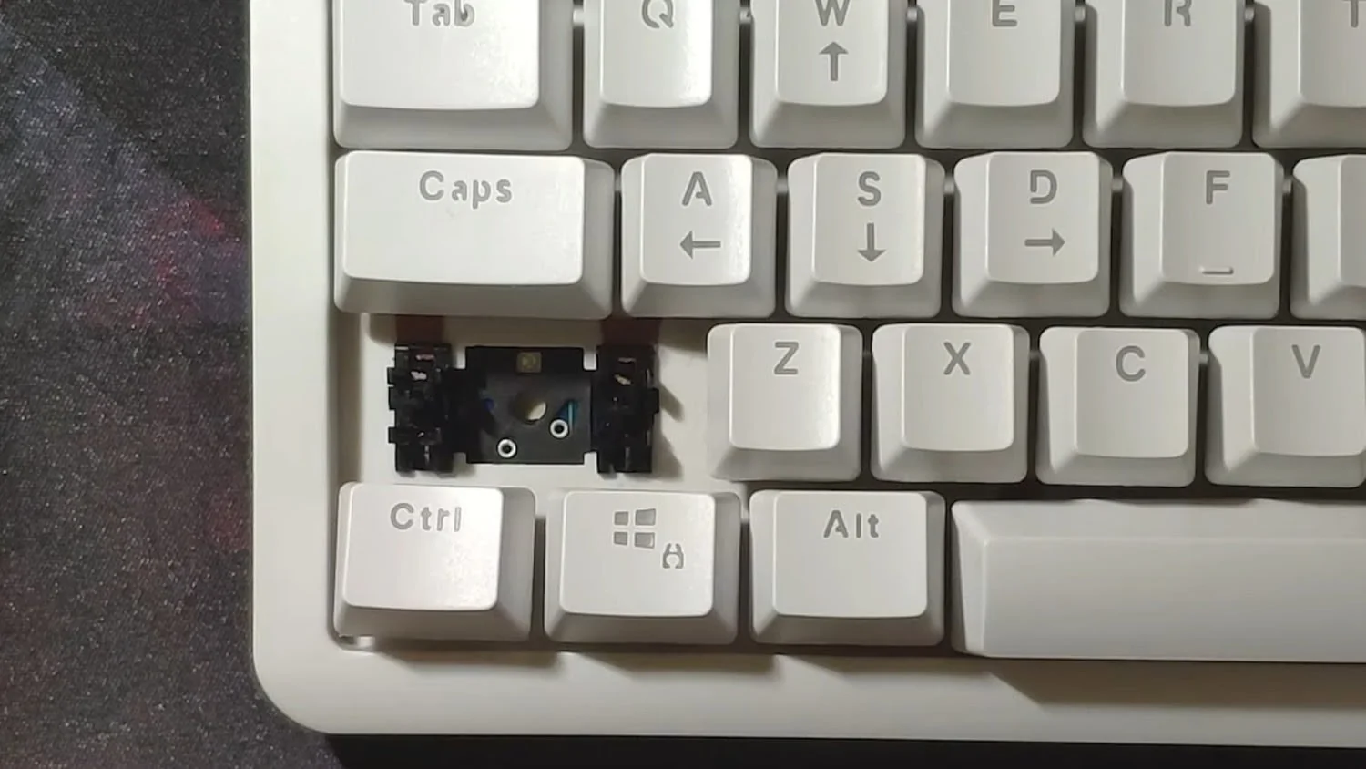 Outemu hotswap socket