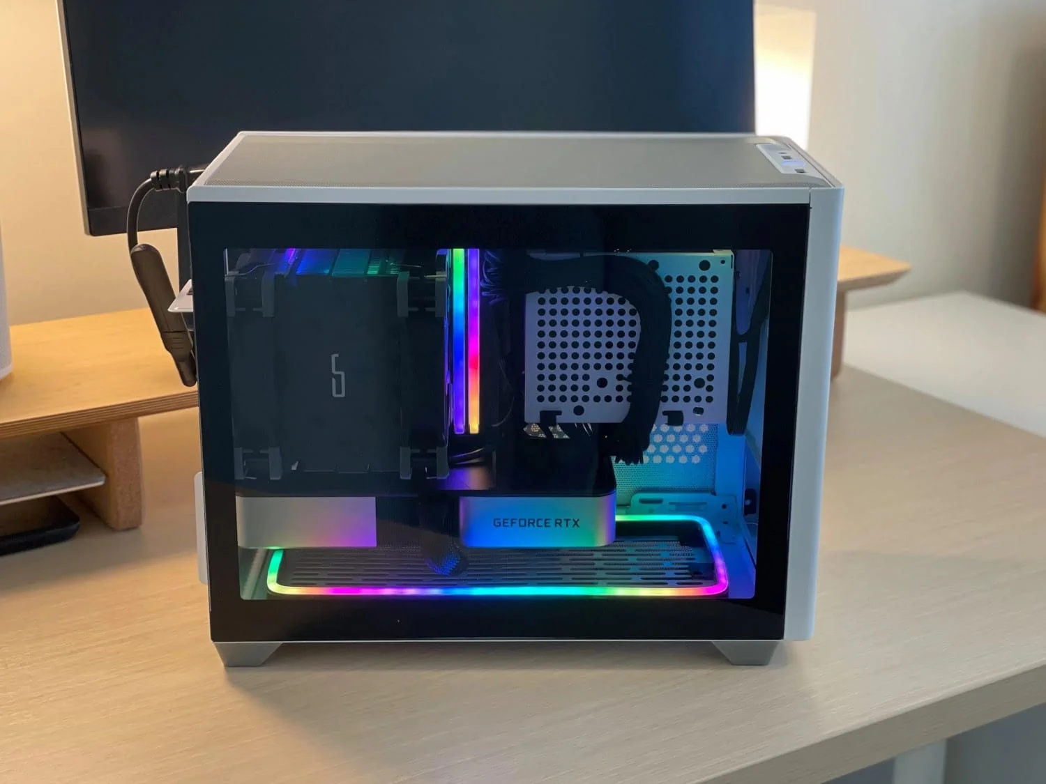 Cooler Master NR200P