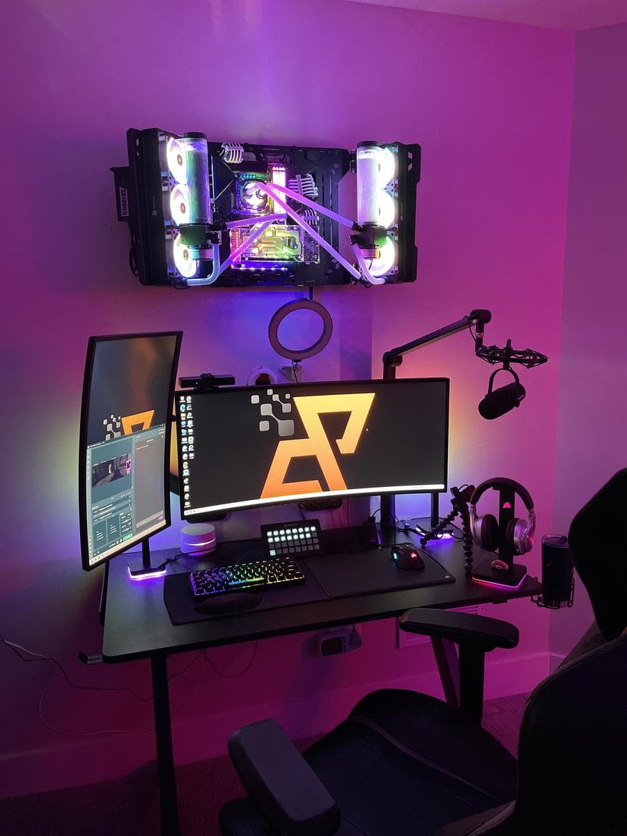 Cooler Master MasterFrame 700