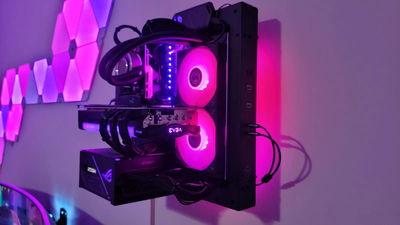 Thermaltake Core P1