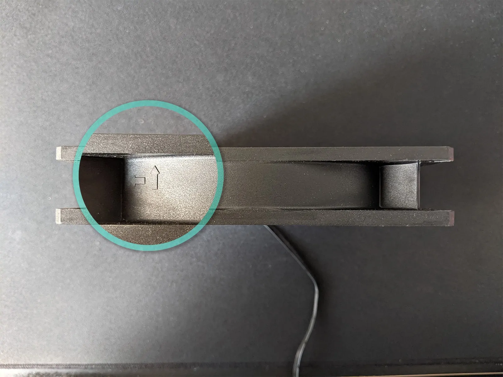 case fan arrows