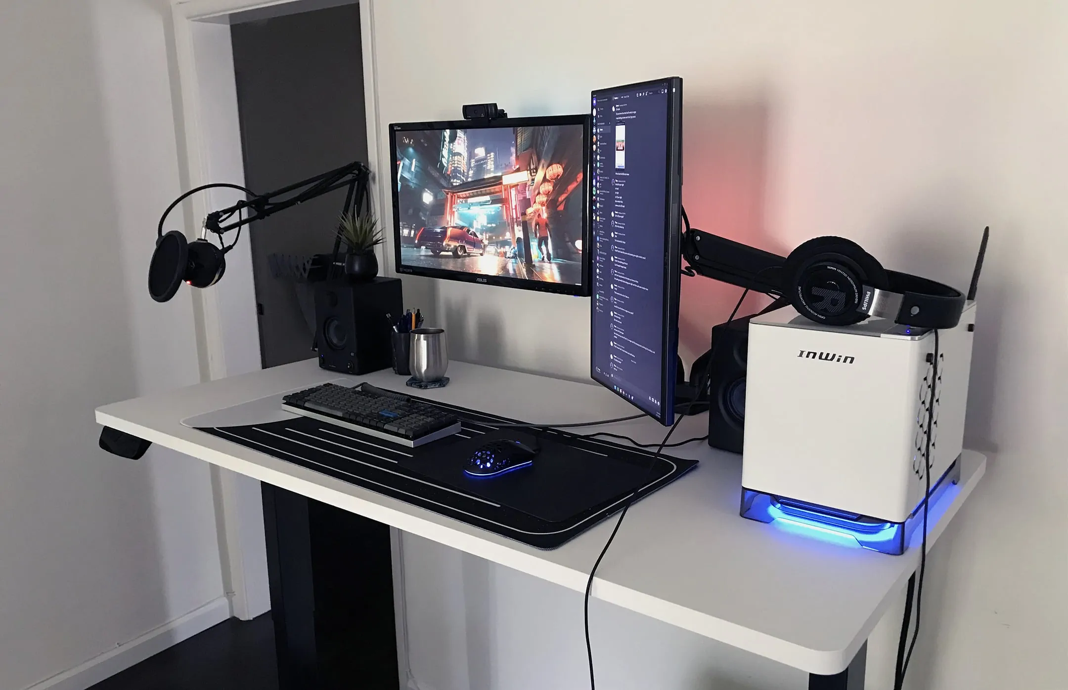gaming standing up