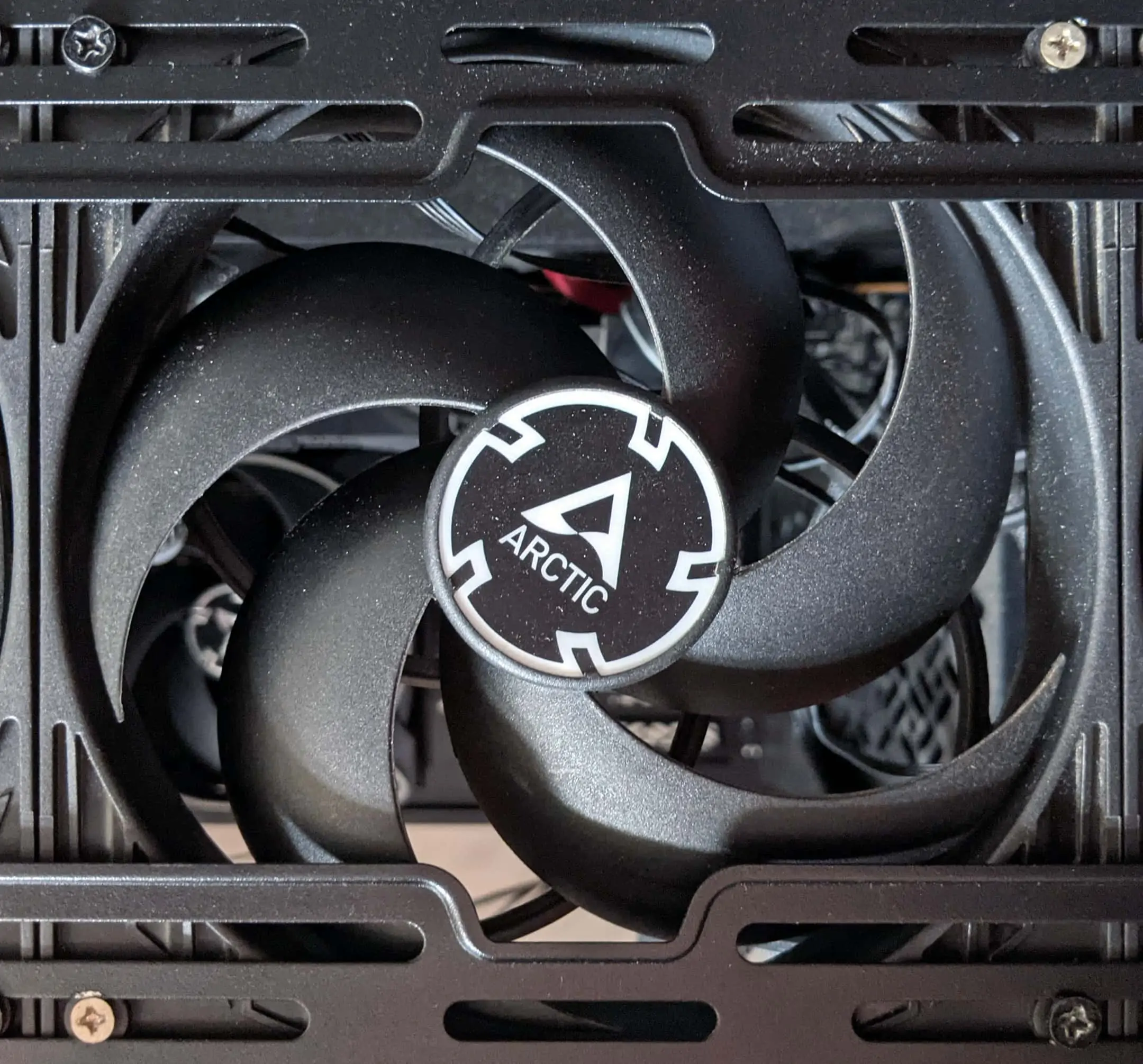 how to install fans in pc