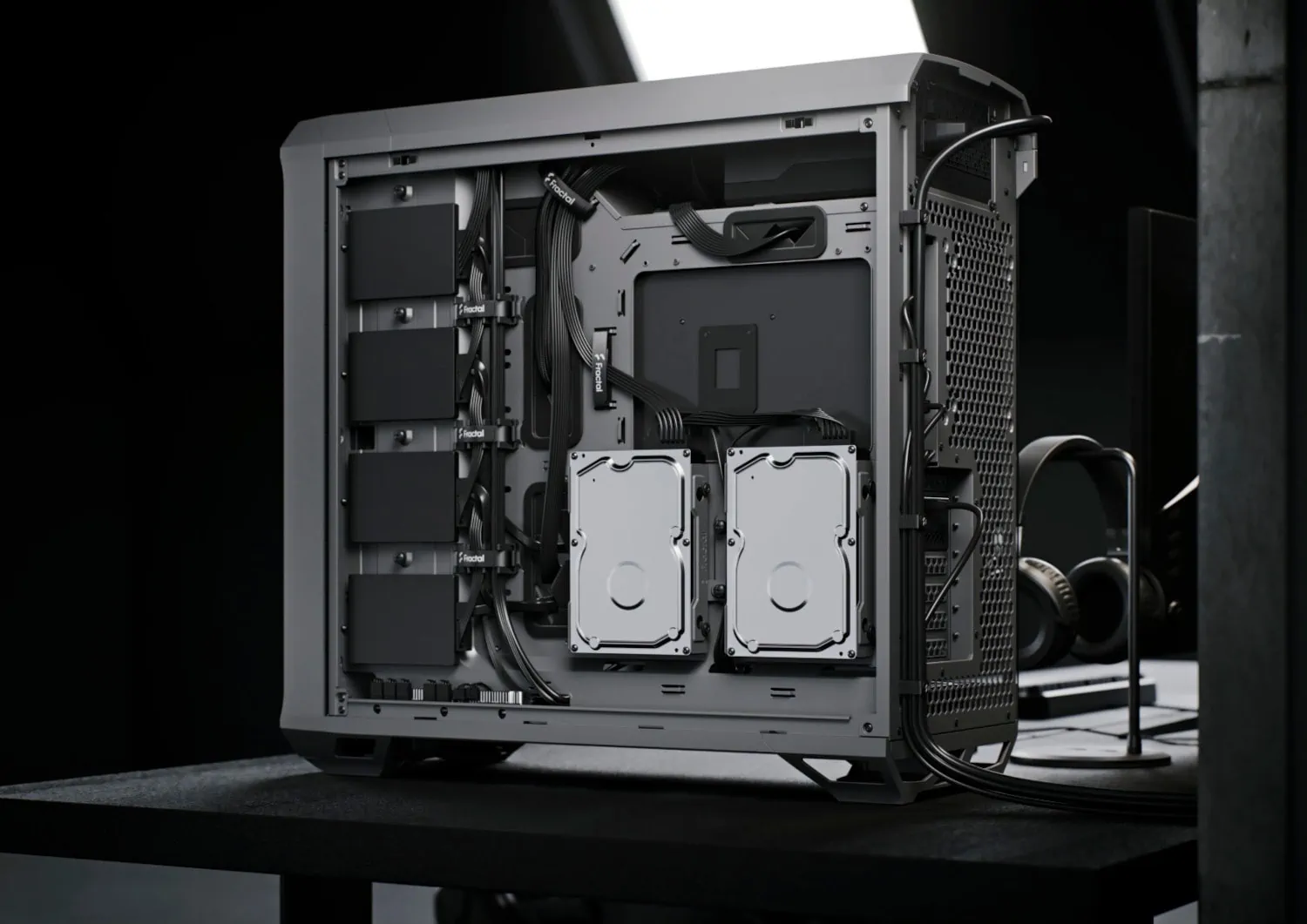 Fractal Design Torrent fan hub