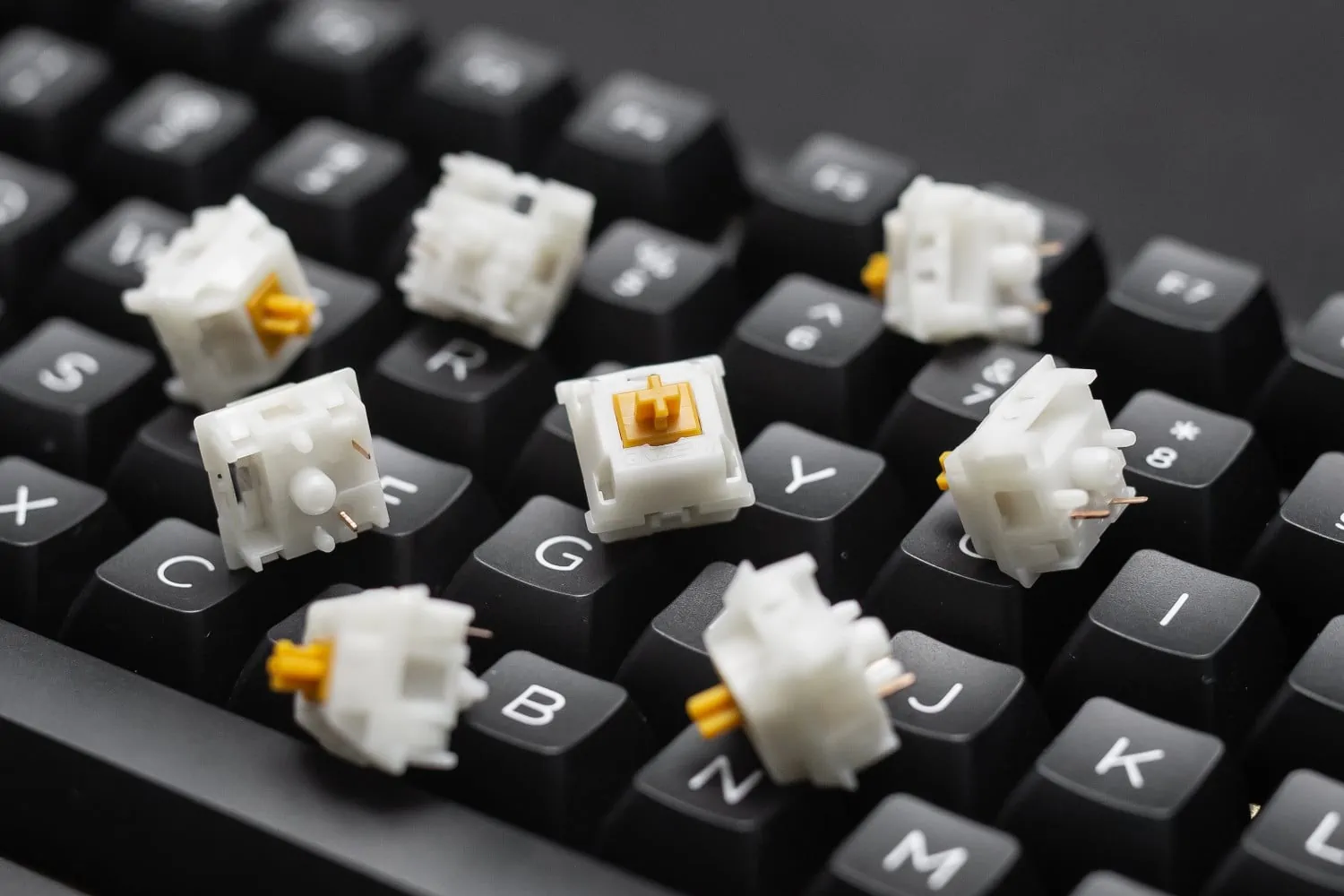 Gazzew Boba U4T switches