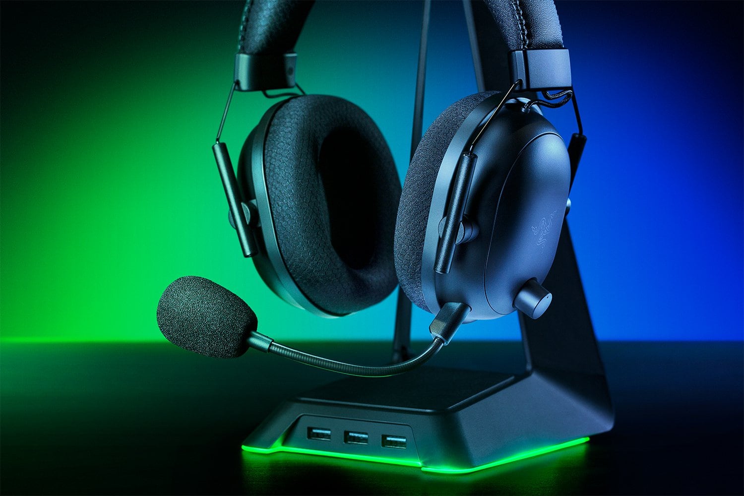 Front shot of Razer BlackShark V2 Pro headset