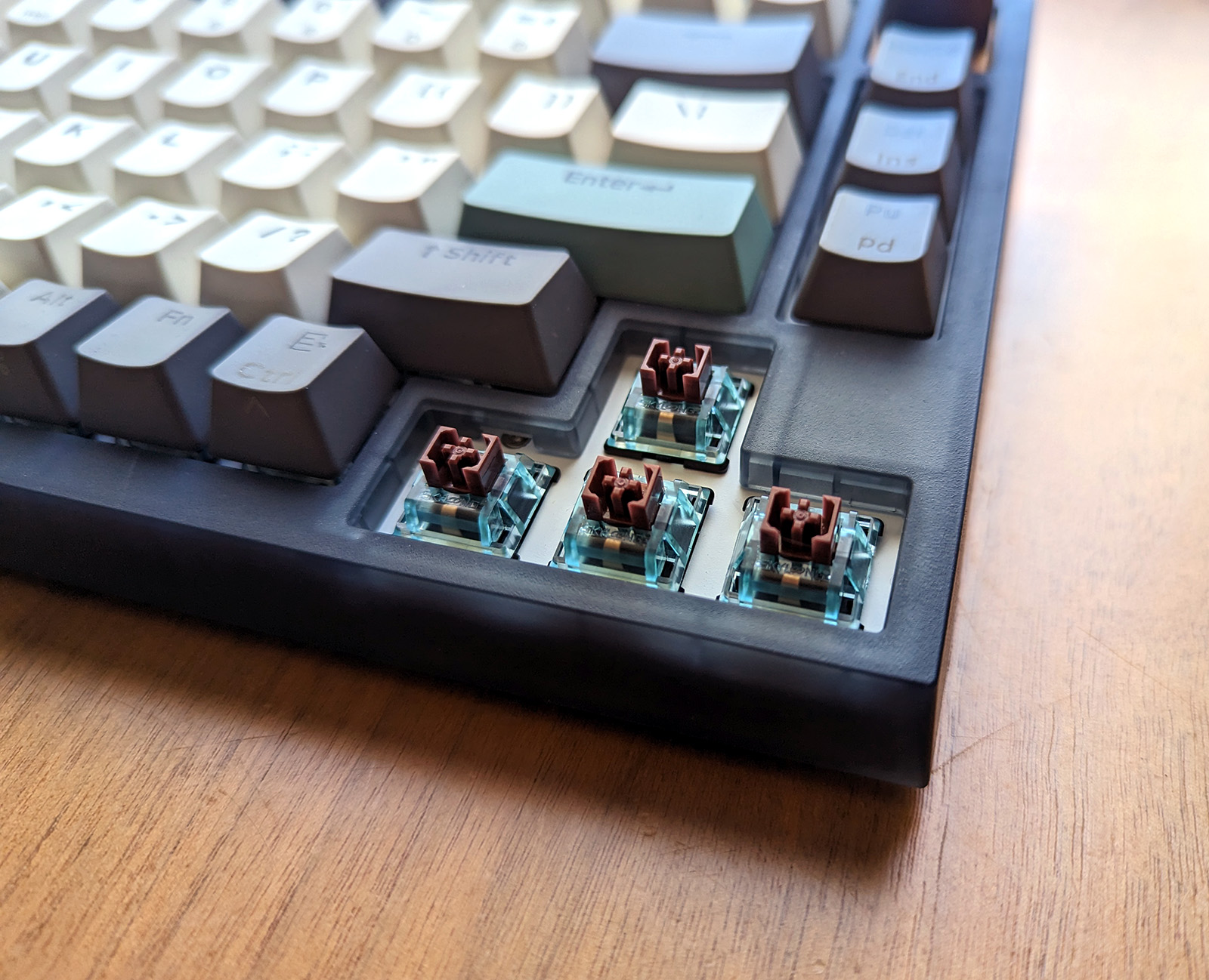 Skyloong GK75 with Skyloong Optical Brown switches