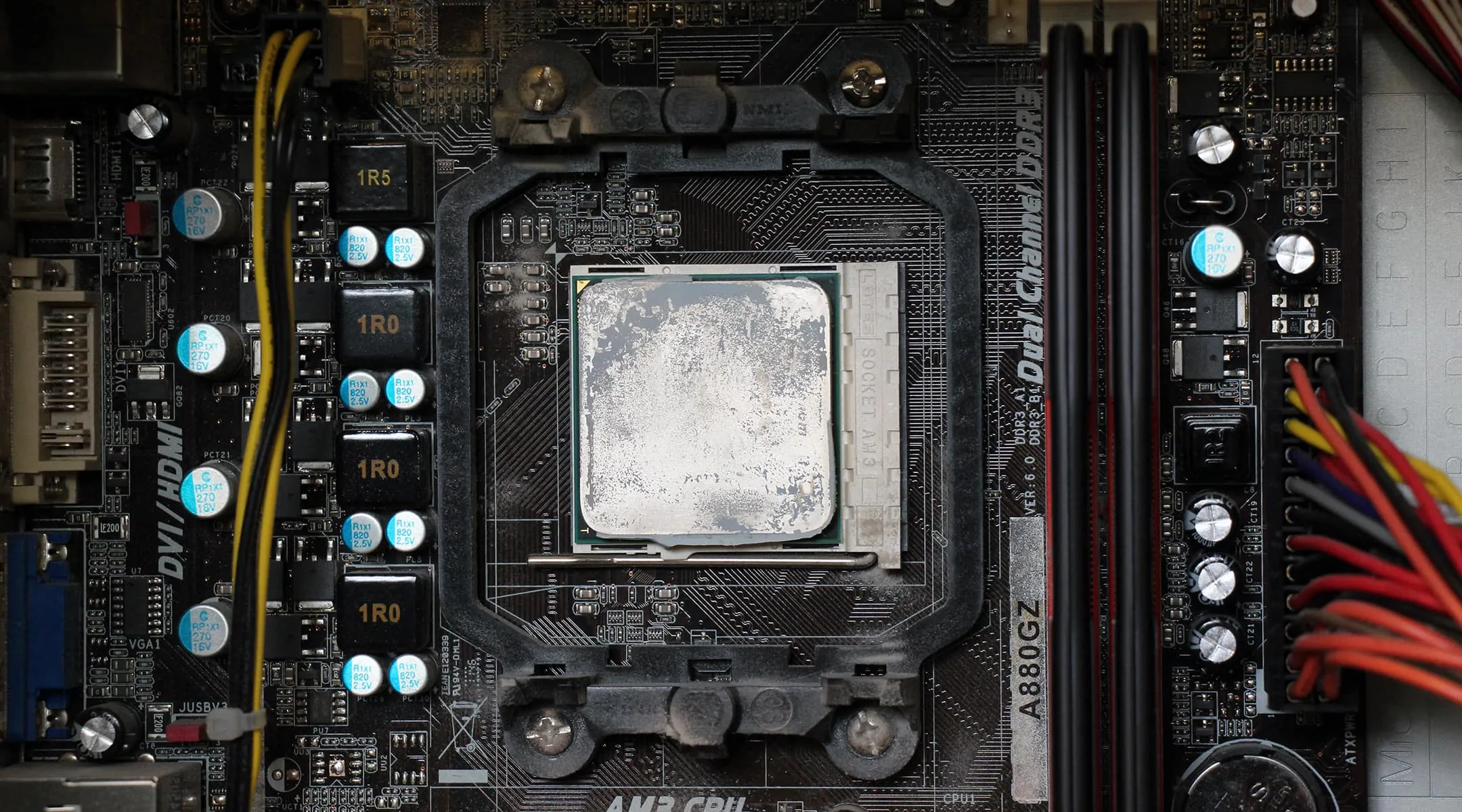 thermal paste residue on CPU
