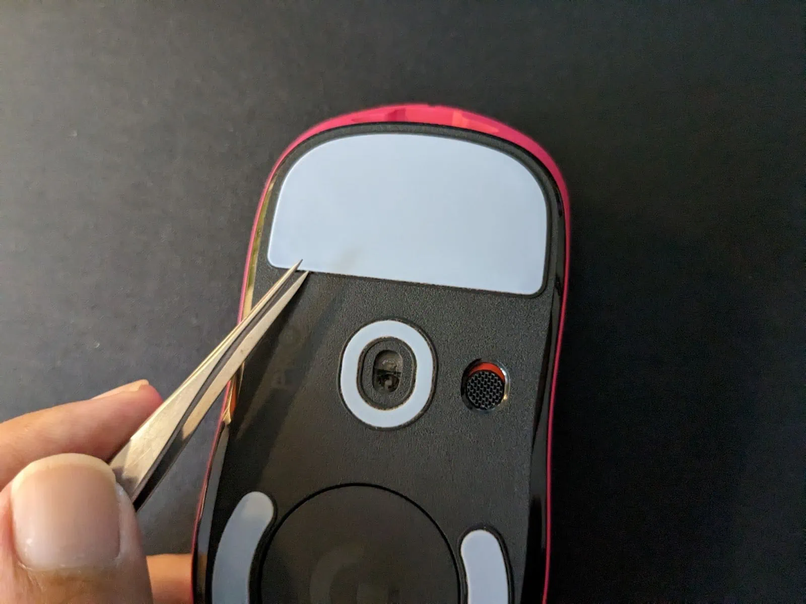 Removing Logitech G Pro X Superlight mouse feet