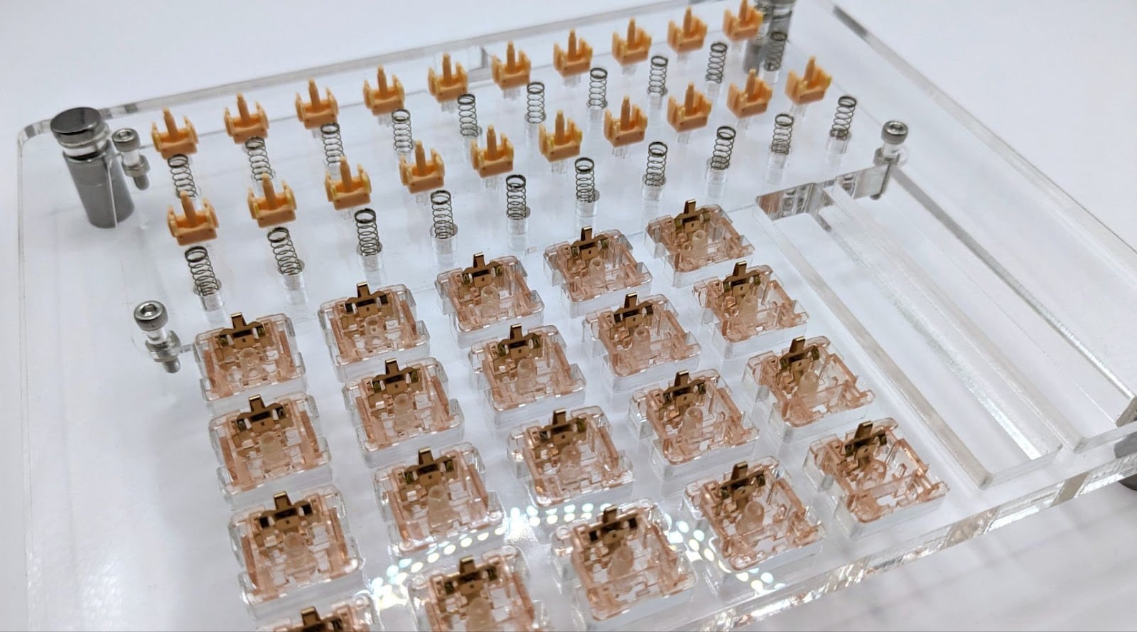 Keyboard switch lubing