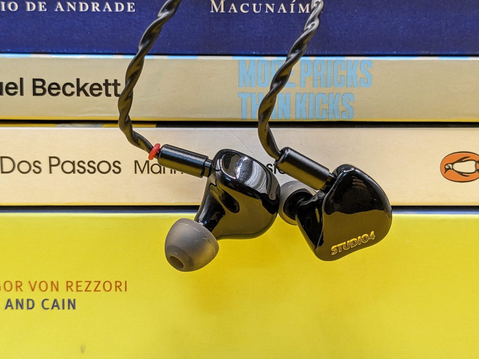 Softears Studio 4 in-ear monitors