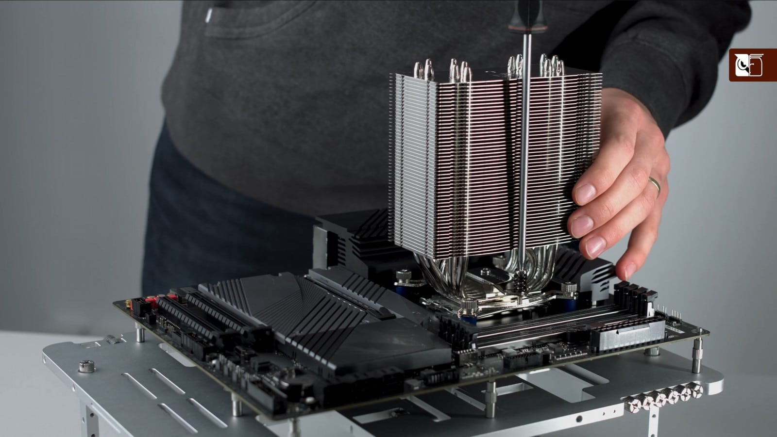 Installing CPU cooler
